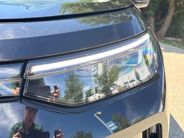 2025 Volkswagen Tiguan SE Sport photo 4