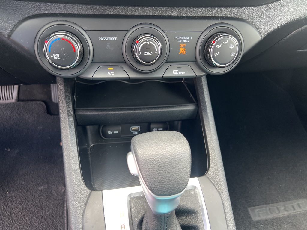 2023 Kia Forte LXS photo 14