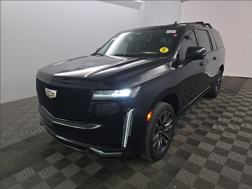 2022 Cadillac Escalade ESV Sport Platinum's photo