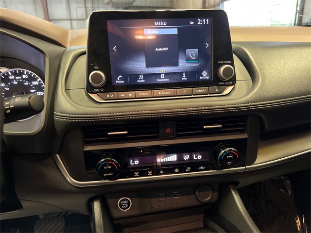 2023 Nissan Rogue SV photo 23