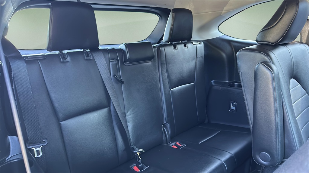 2023 Toyota Highlander XLE photo 13