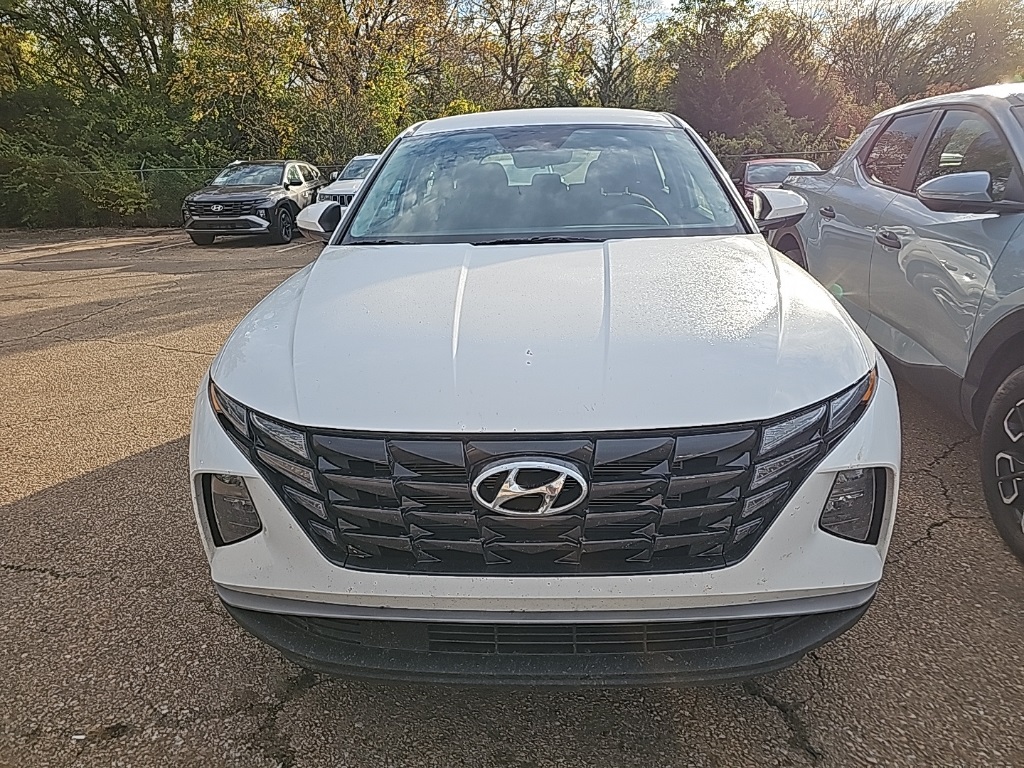 Used 2024 Hyundai Tucson SE with VIN 5NMJA3DE0RH432691 for sale in Kansas City