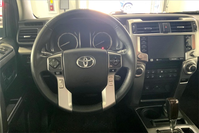 2020 Toyota 4Runner Limited 4WD photo 5