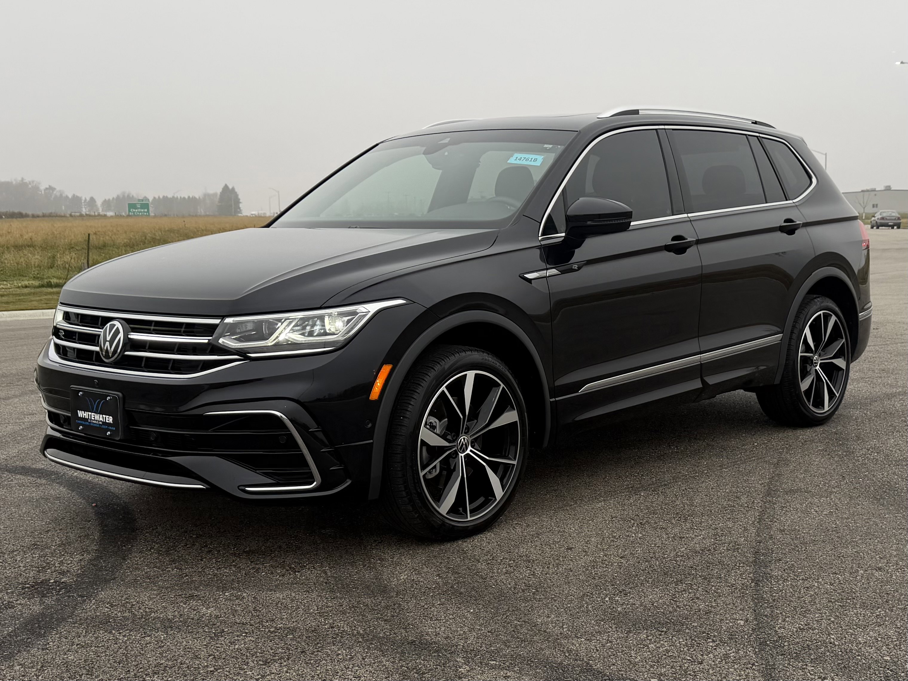 Used 2022 Volkswagen Tiguan SEL R-LINE with VIN 3VV4B7AX3NM163277 for sale in Saint Charles, Minnesota