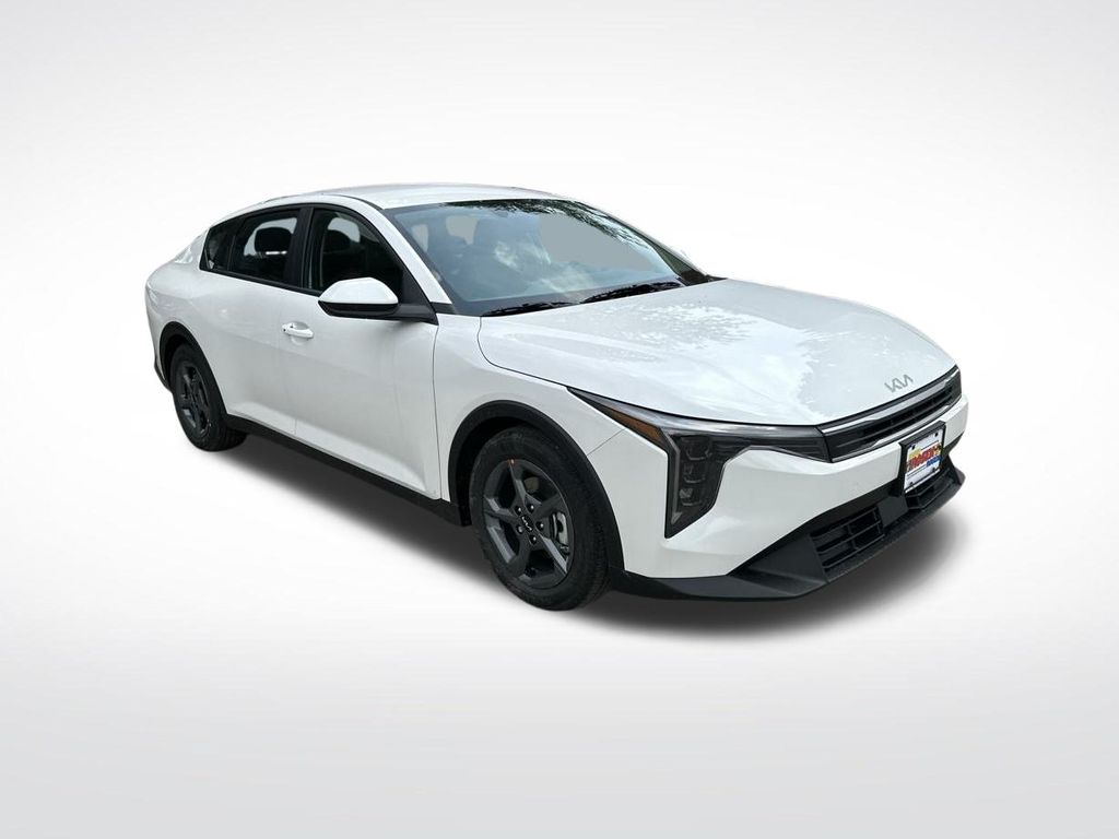 2025 Kia K4 LXS photo 7