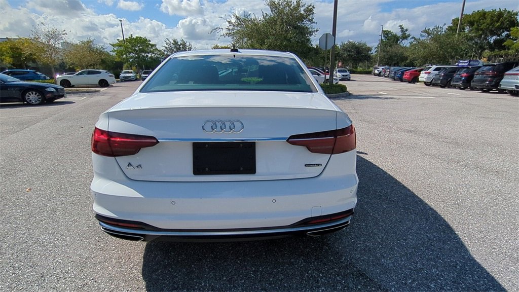 2024 Audi A4 S line Premium Plus 45 TFSI Quattro photo 5