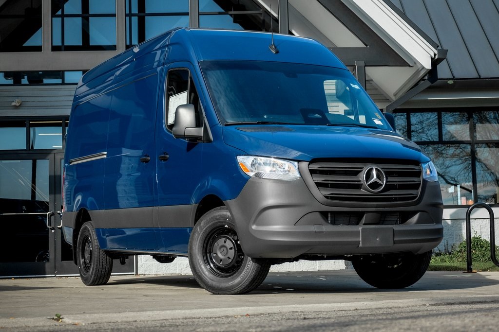 2026 Mercedes-Benz Sprinter Cargo Van Base's photo