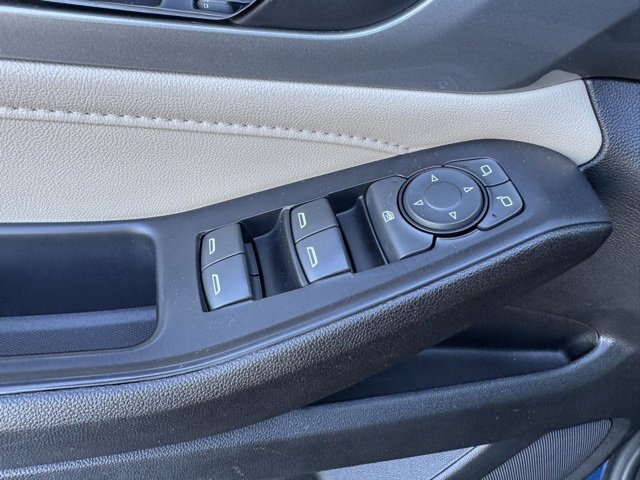 2022 Chevrolet Traverse LS photo 9