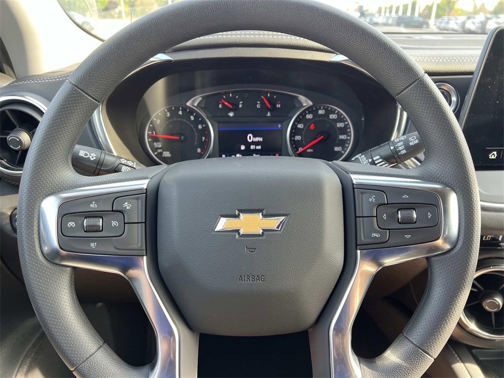 2025 Chevrolet Blazer 2LT photo 12