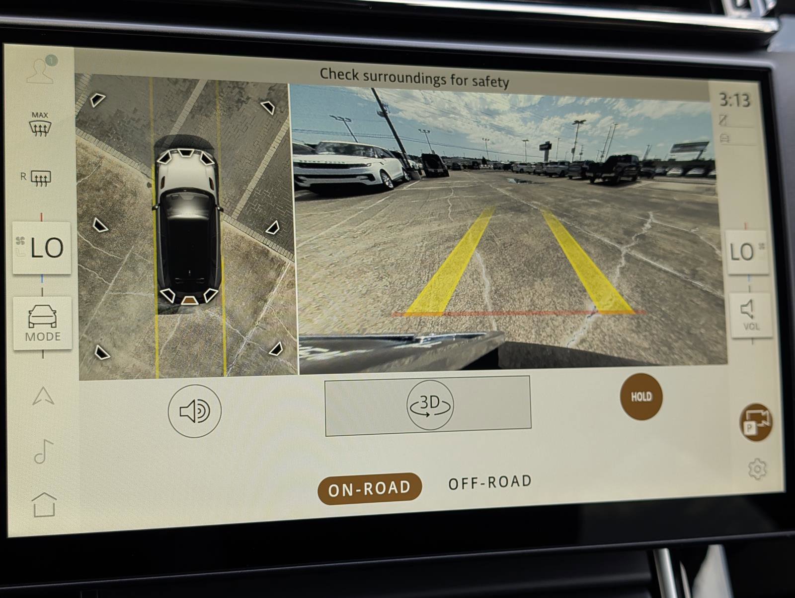 2026 Land Rover Range Rover Velar S photo 18