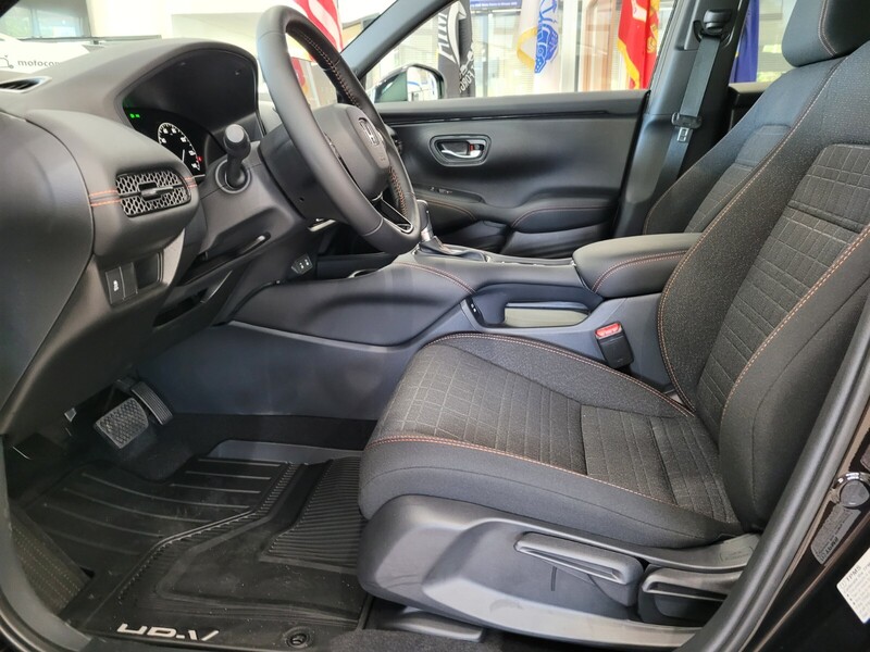 2026 Honda HR-V Sport photo 7