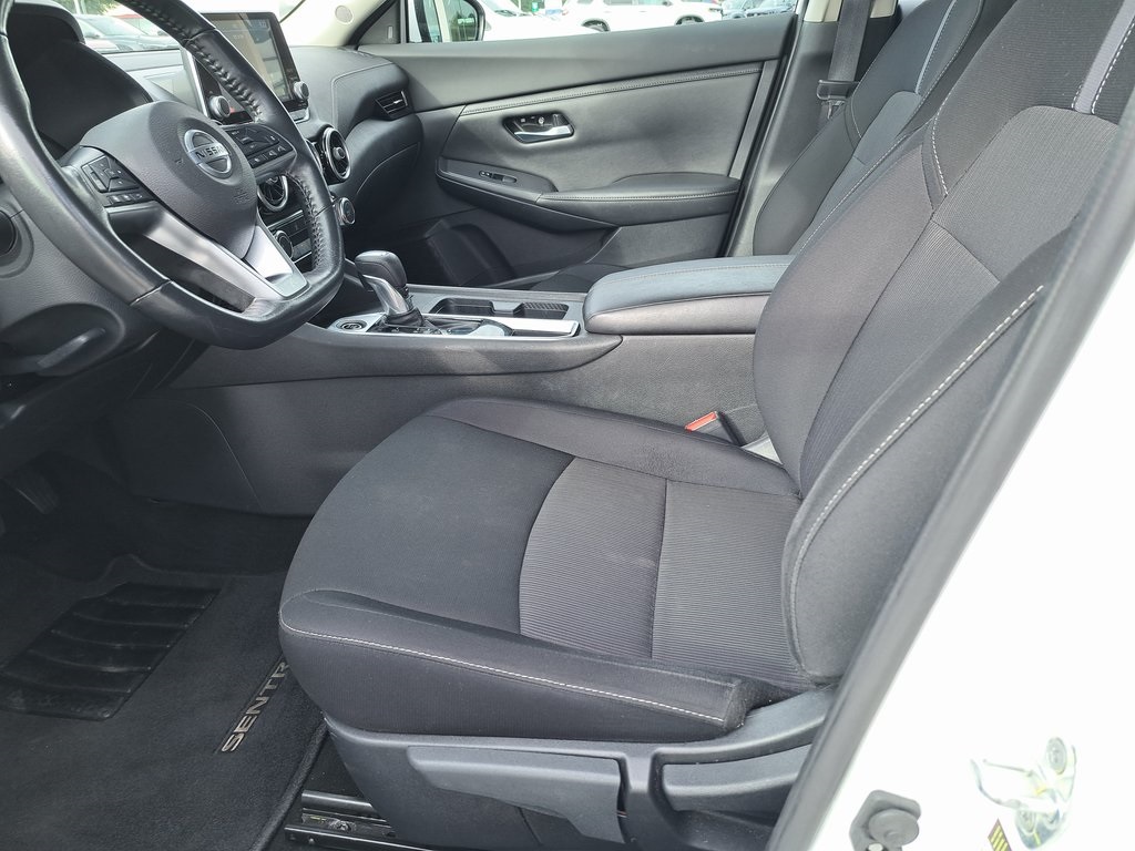 2022 Nissan Sentra SV photo 8
