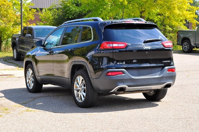 2017 Jeep Cherokee Limited photo 4