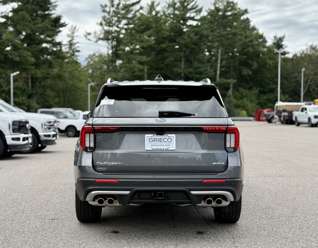 2025 Ford Explorer Platinum photo 5