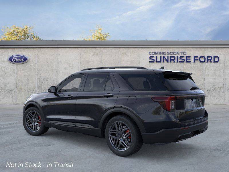 2025 Ford Explorer ST-Line photo 5