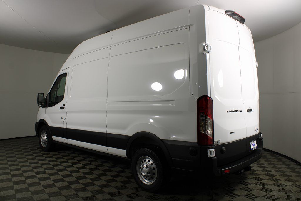 2026 Ford Transit photo 2