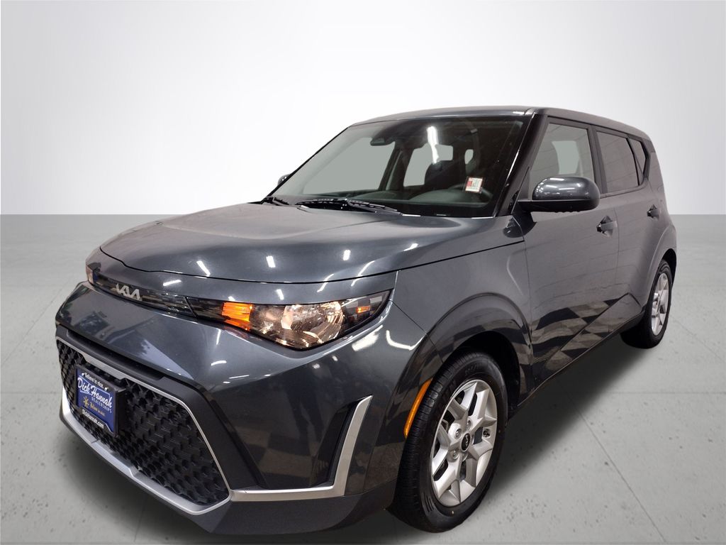 2023 Kia Soul LX photo 4
