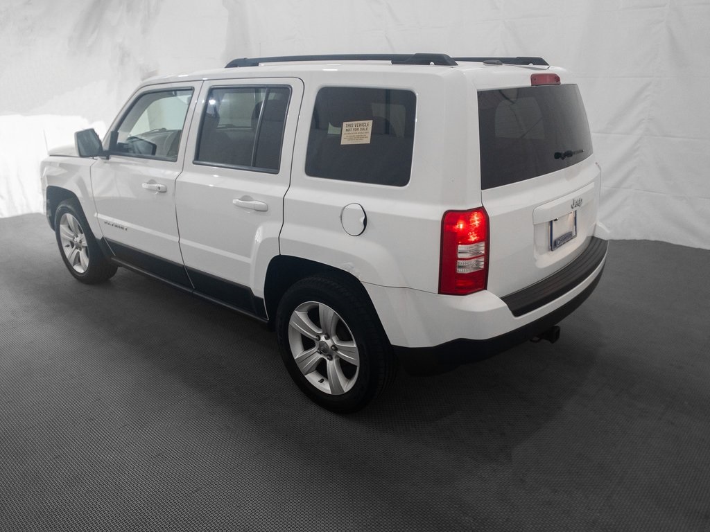 2012 Jeep Patriot Sport photo 2