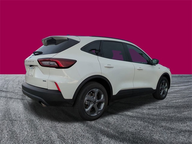 2025 Ford Escape ST-Line photo 2