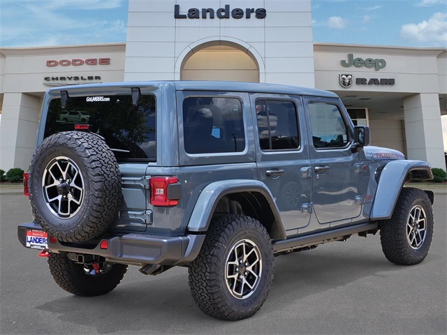 2025 Jeep Wrangler Rubicon photo 3