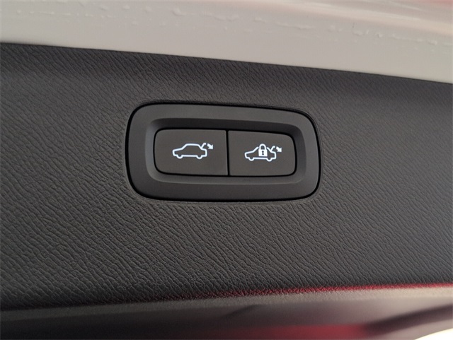 2024 Volvo XC90 Plus photo 12