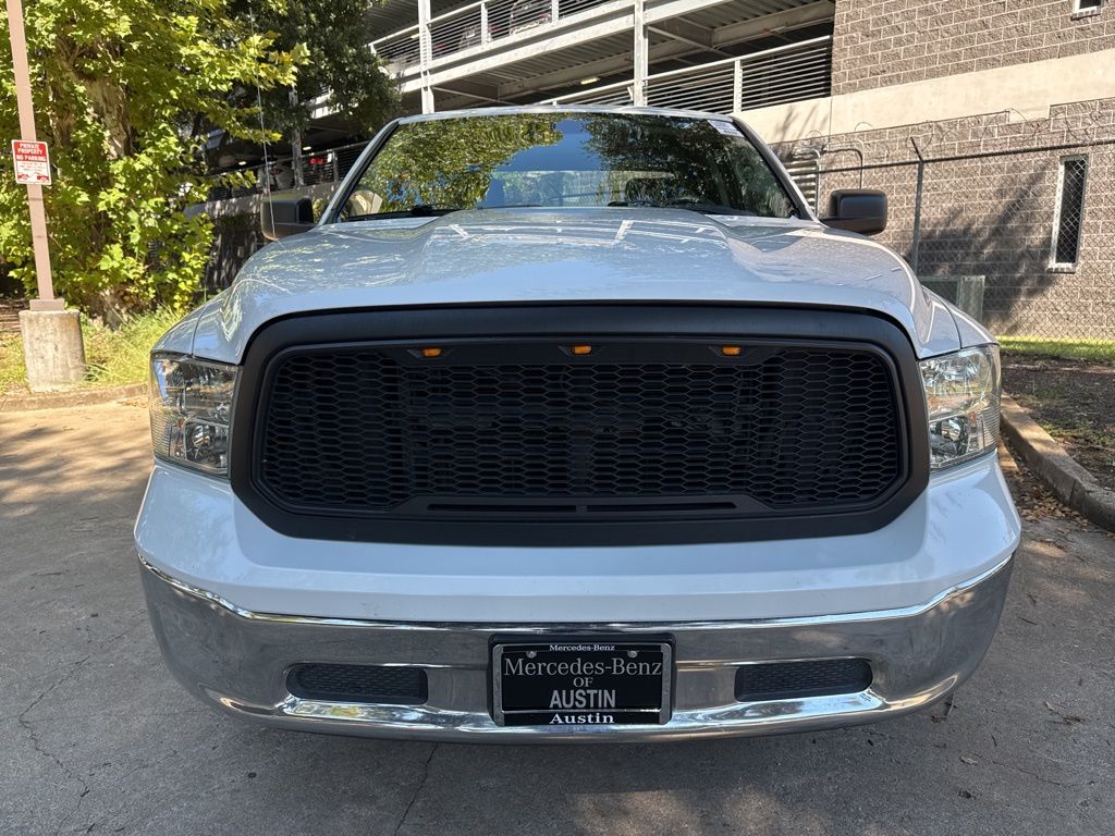 2020 Ram 1500 Classic Tradesman photo 2