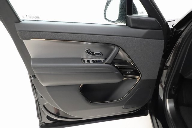 2024 Land Rover Range Rover Sport SE photo 8