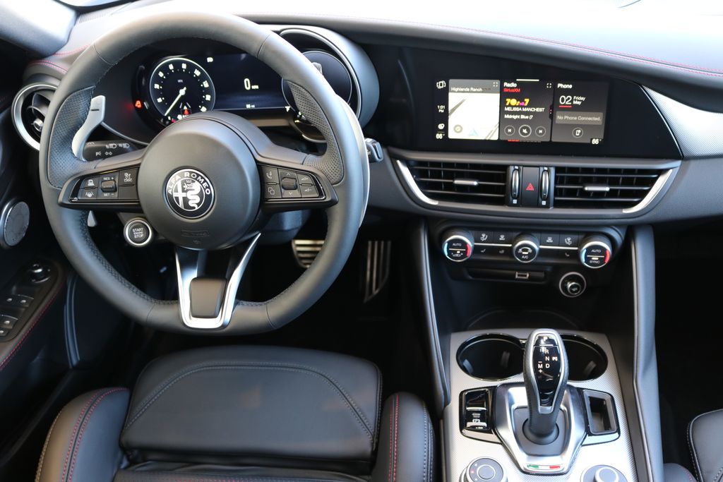 2025 Alfa Romeo Giulia SPRINT photo 17