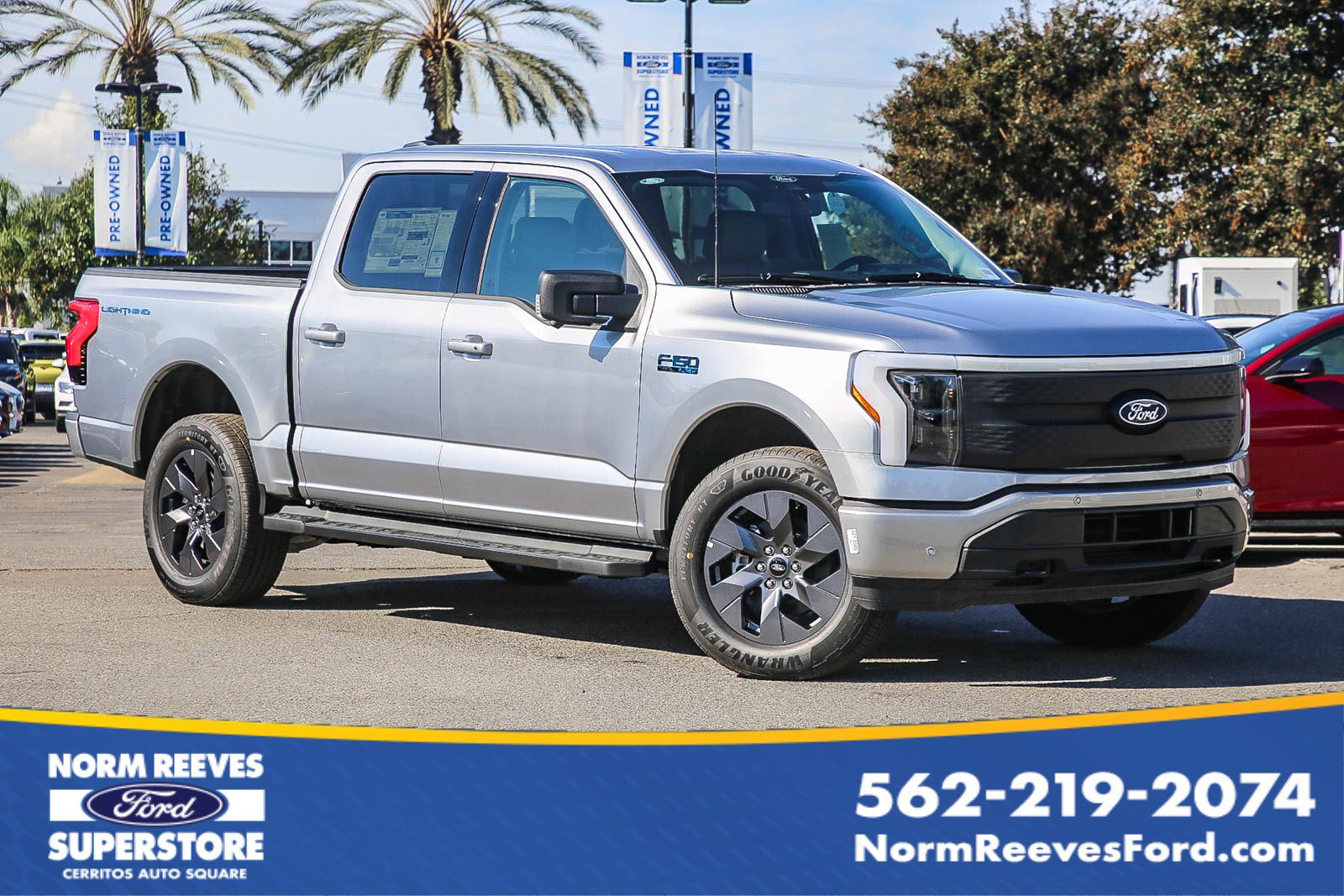 2025 Ford F-150 Lightning Flash's photo