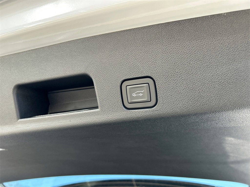 2026 GMC ACADIA - Image 35