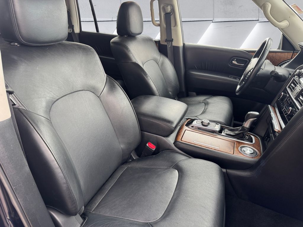 2023 Nissan Armada SL photo 13