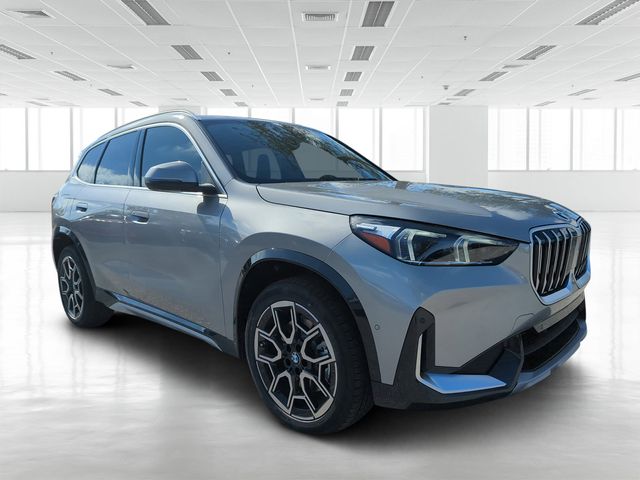 2026 BMW X1 28i's photo