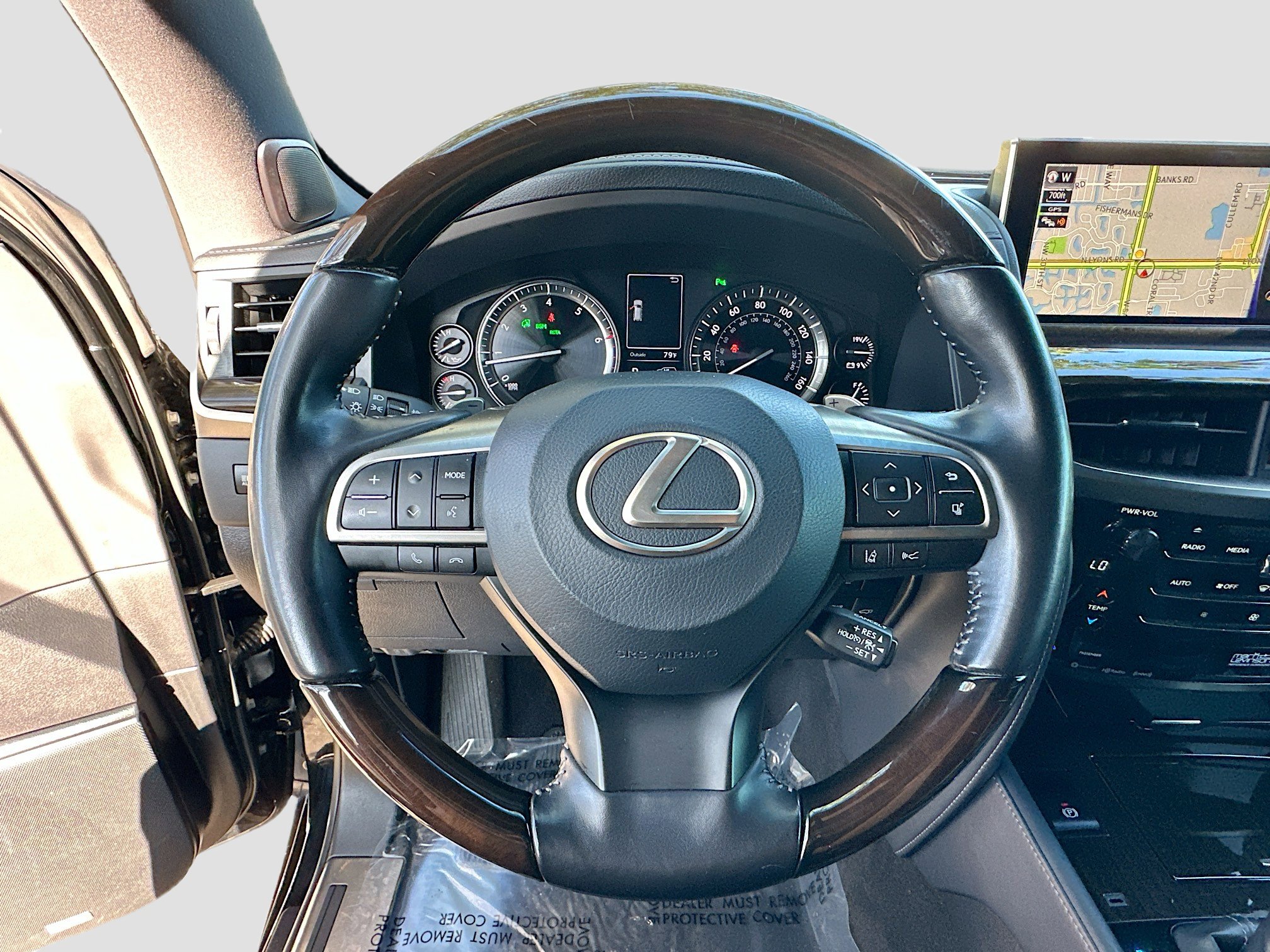 2020 Lexus LX 570 photo 11
