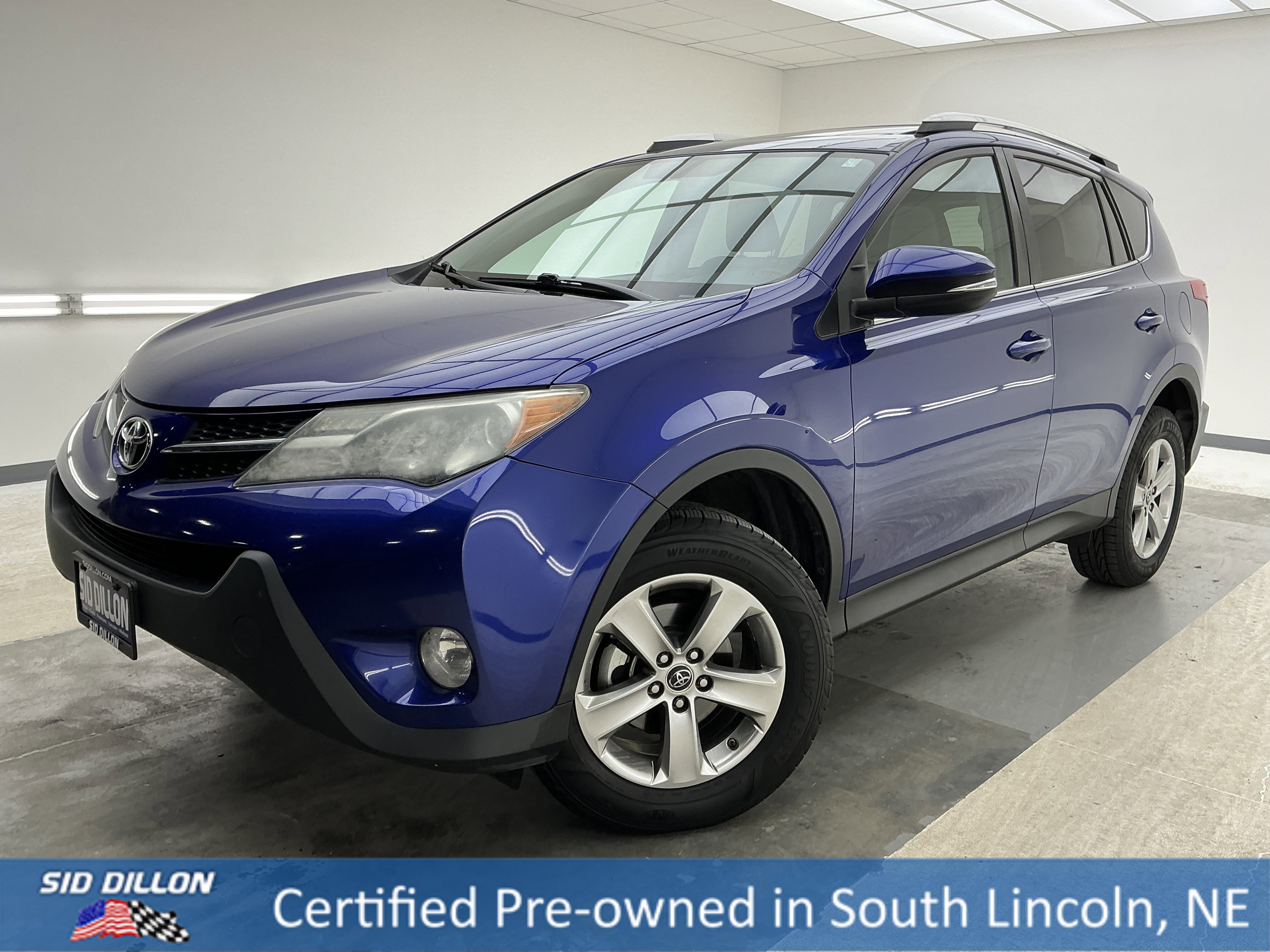 2015 Toyota RAV4 XLE's photo