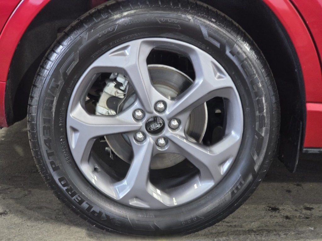 2023 Ford Escape Hybrid ST-Line photo 4