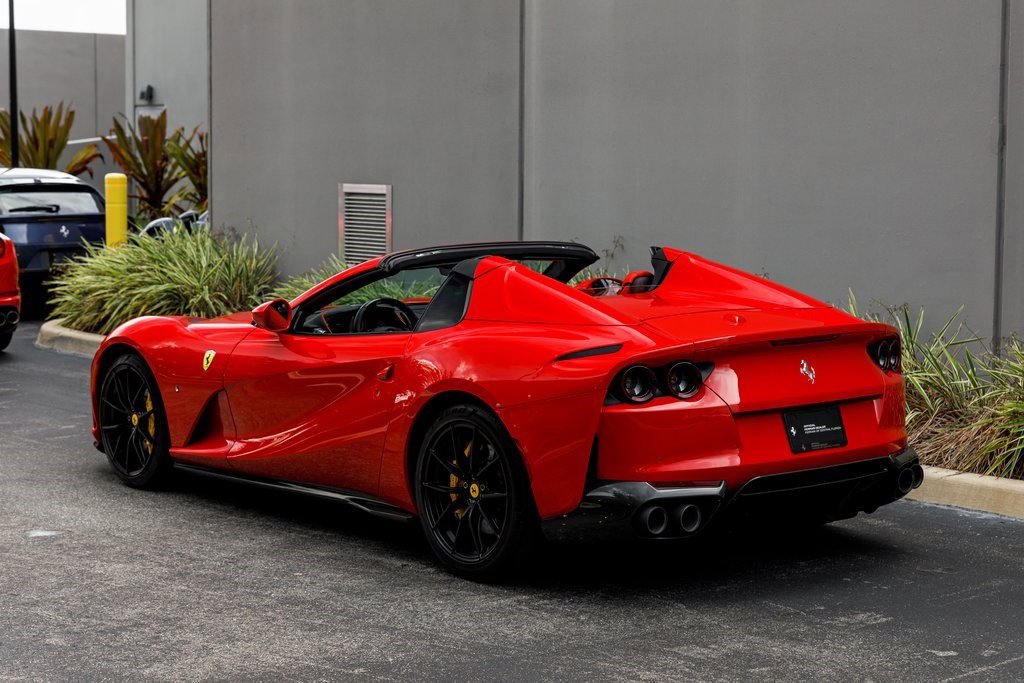2022 Ferrari 812 GTS photo 3