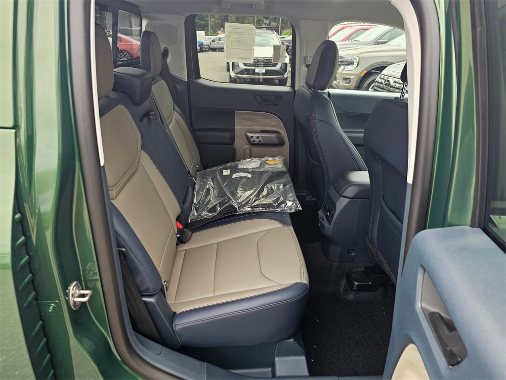 2025 Ford Maverick Lariat photo 12