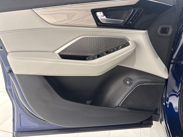 2023 Acura MDX Advance SH-AWD photo 10