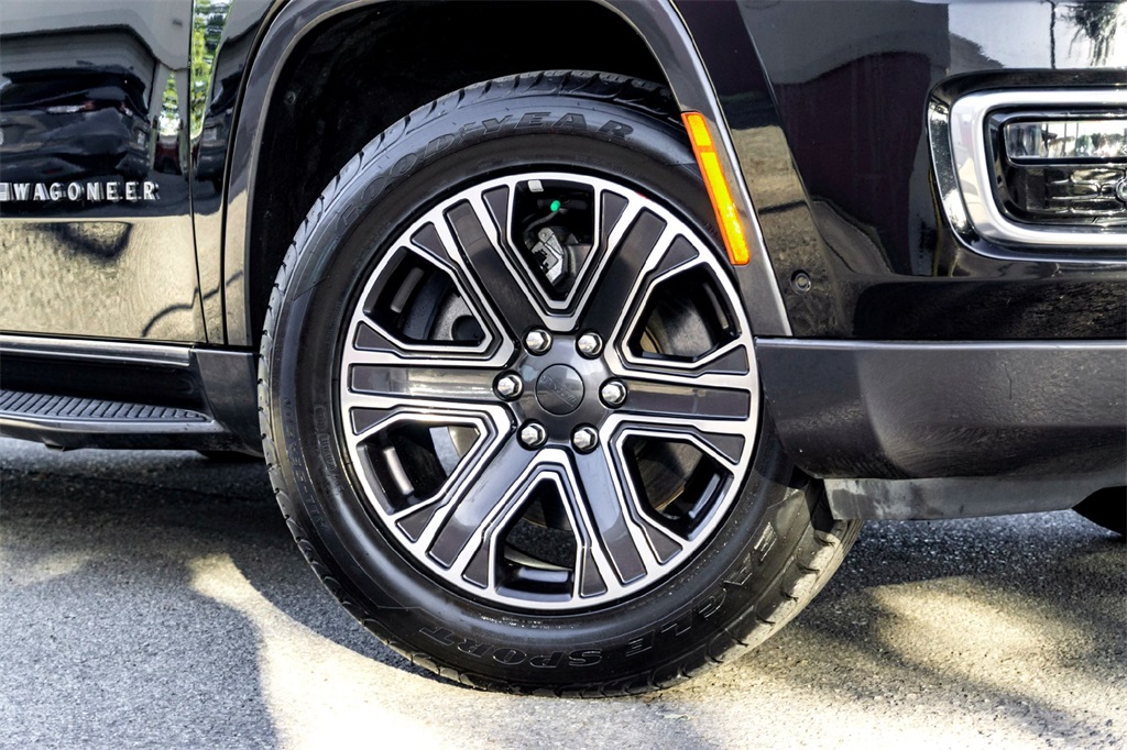 2022 Jeep Wagoneer Series I photo 2