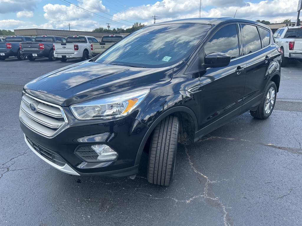 2019 Ford Escape SE photo 3