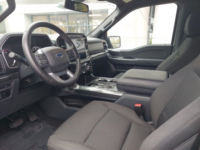 2023 Ford F-150 XLT photo 11