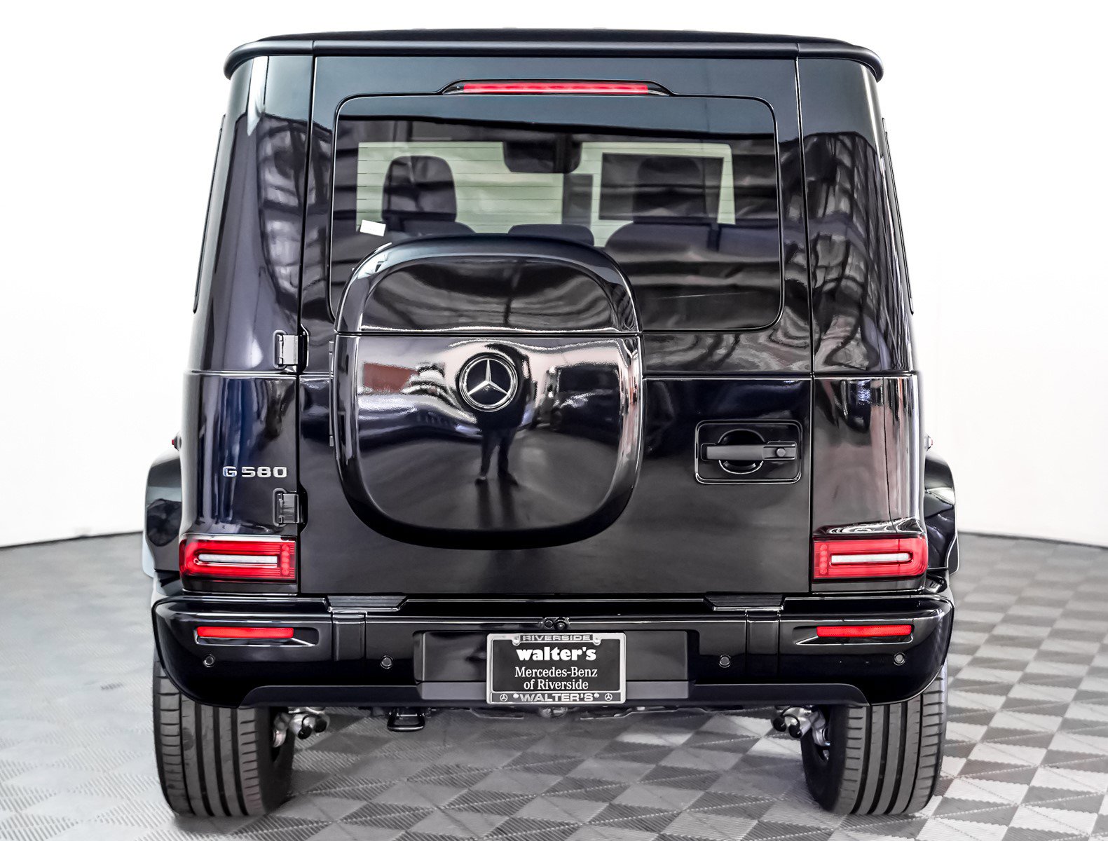 2025 Mercedes Benz G photo 6