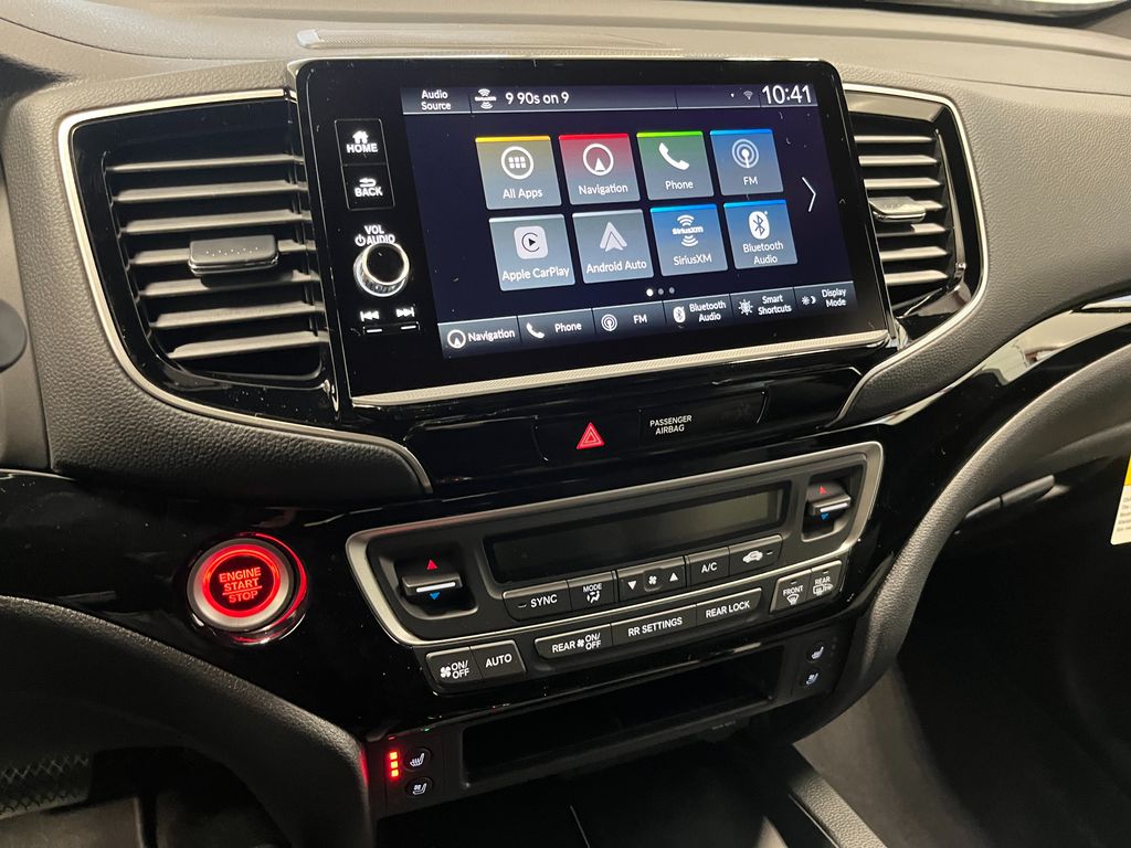 2025 Honda Ridgeline Black Edition photo 19