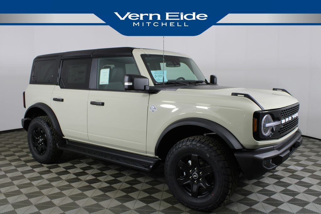 2025 Ford Bronco 4-Door Outer Banks's photo