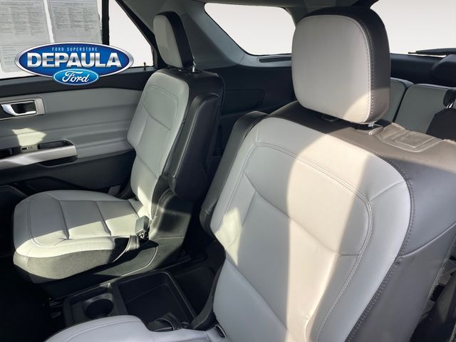 2021 Ford Explorer XLT photo 12