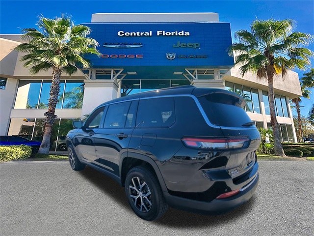 2025 Jeep Grand Cherokee Limited photo 4