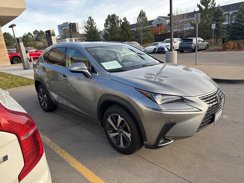2020 Lexus NX 300h Premium photo 2