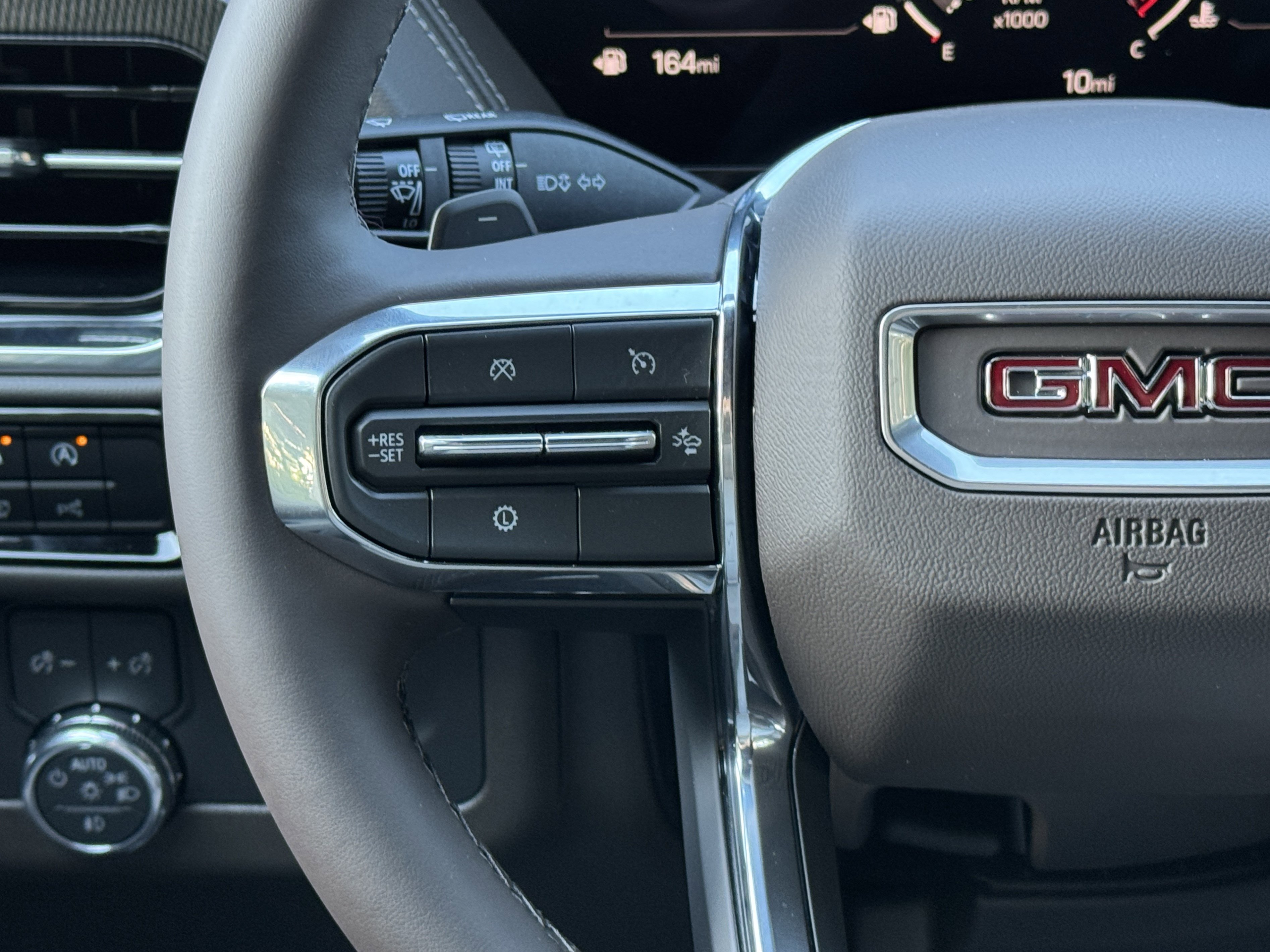 2025 Gmc Yukon XL photo 10