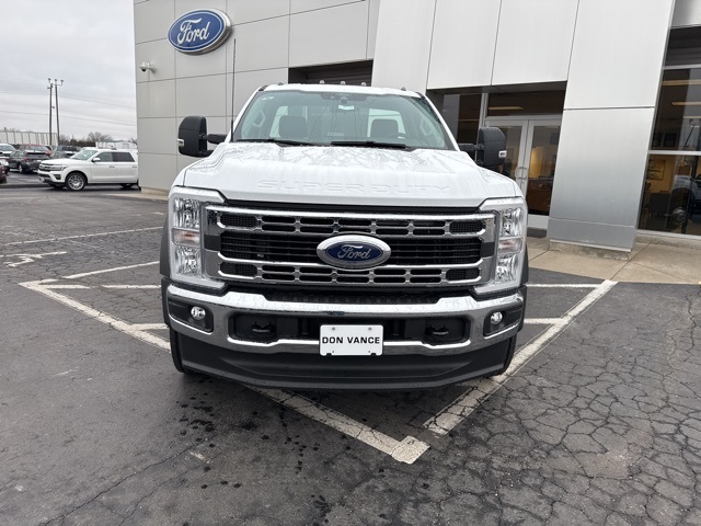 2025 Ford F-550 XL photo 9