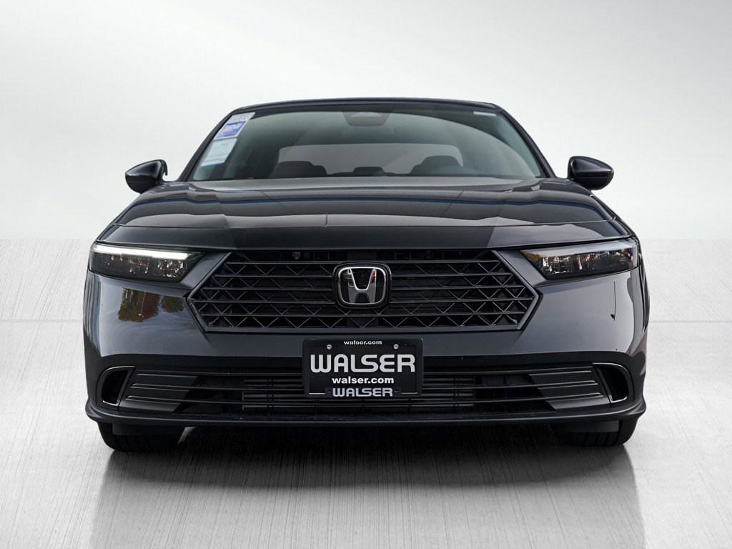 2025 Honda Accord SE photo 2